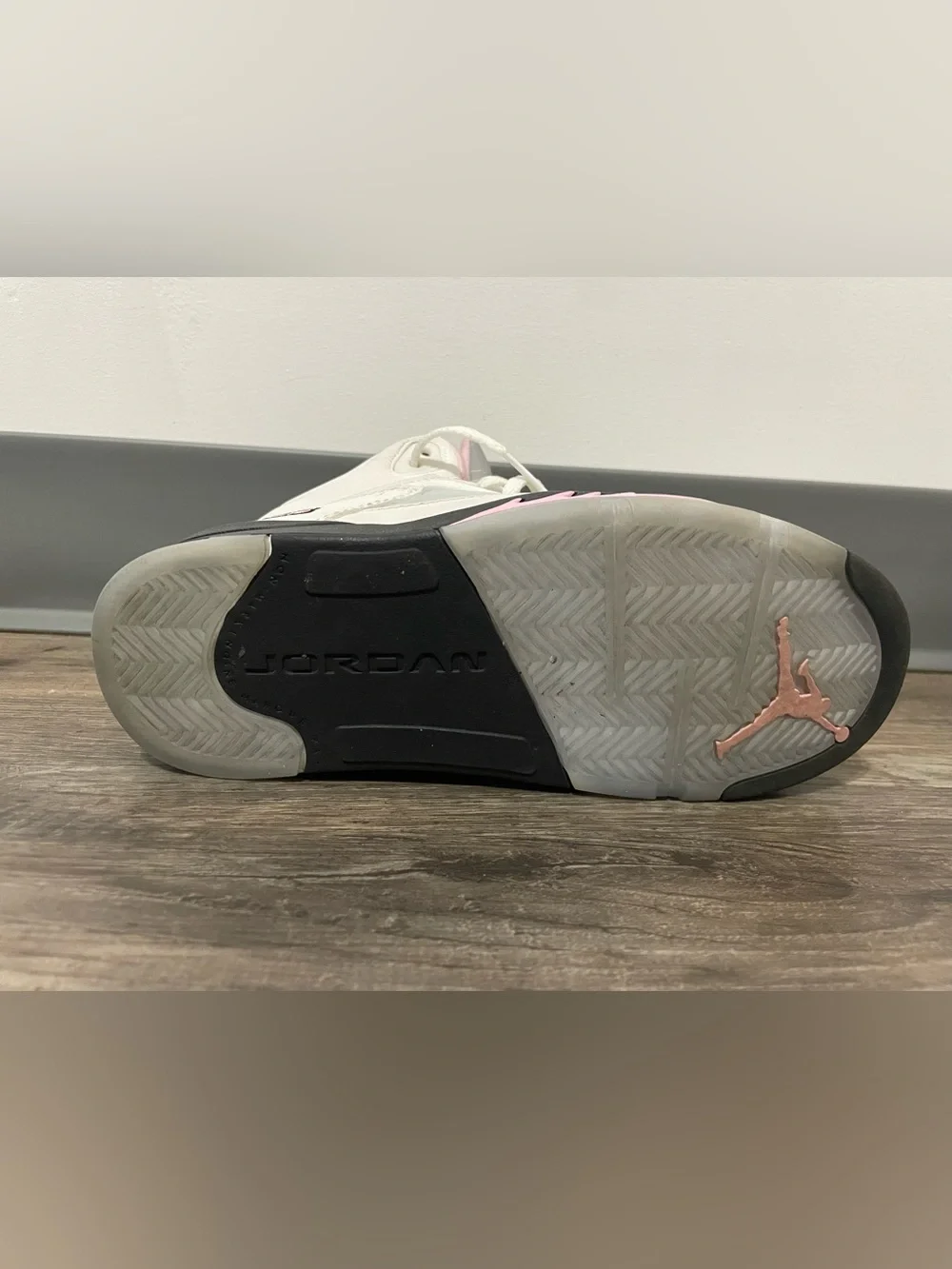 Jordan 5 retro White & Pink kids (girls) High-Top Sneakers size 2.5